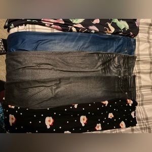 Size medium leggings 5 pairs